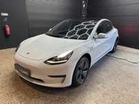 Tesla Model 3 Standard Range Plus RWD