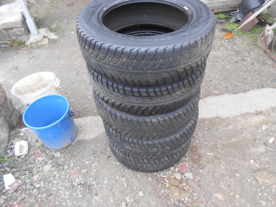 Шини зима р14 белшина  комплект