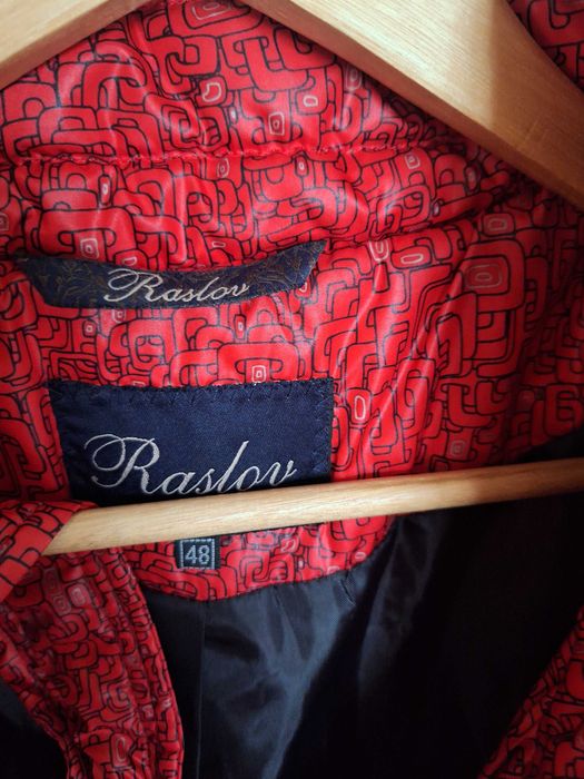 Продам жіночу куртку, демісезонну, в відмінному стані.