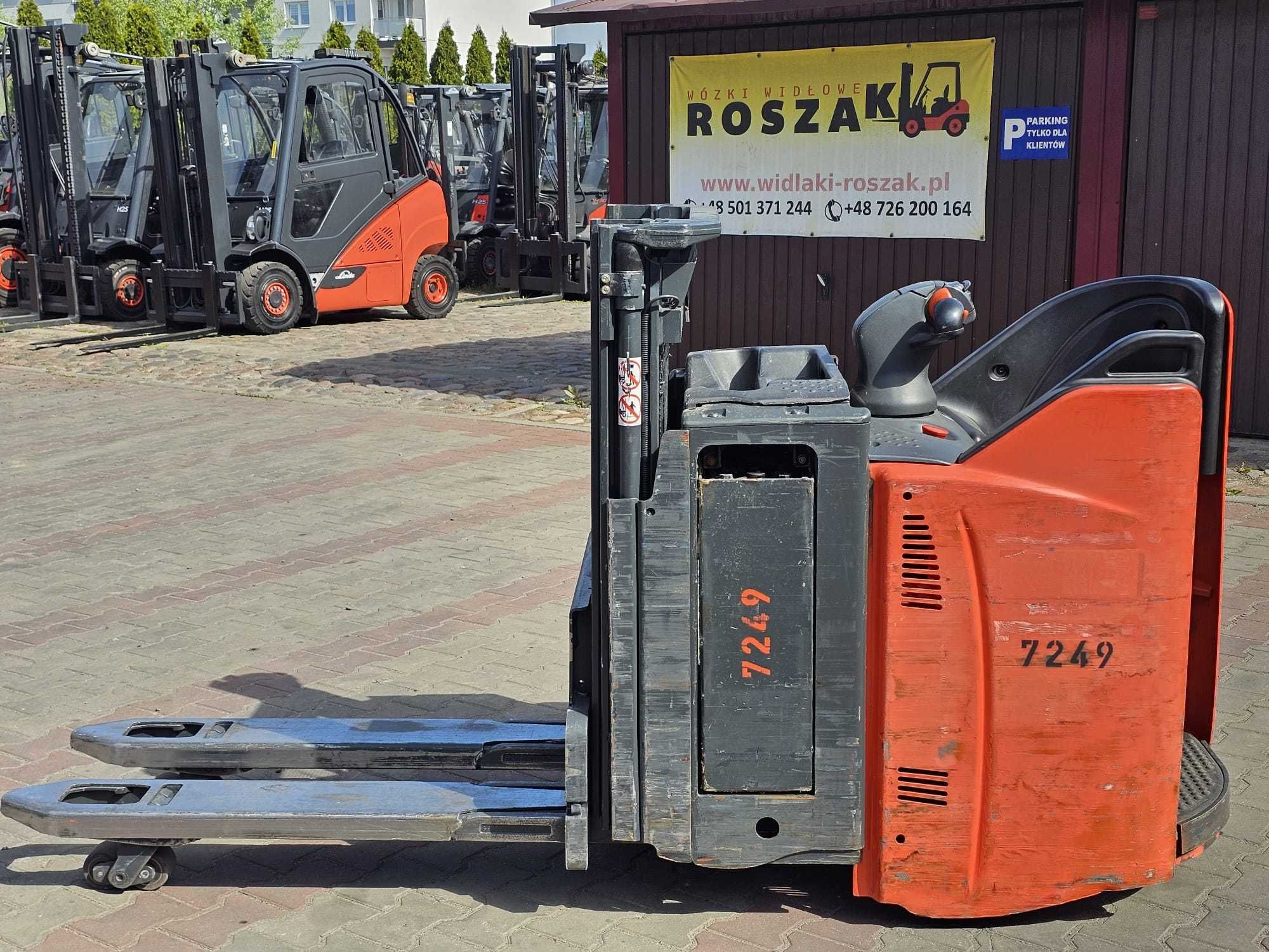 Paleciak Linde D12SP Elektryczny 2016r. 3835h