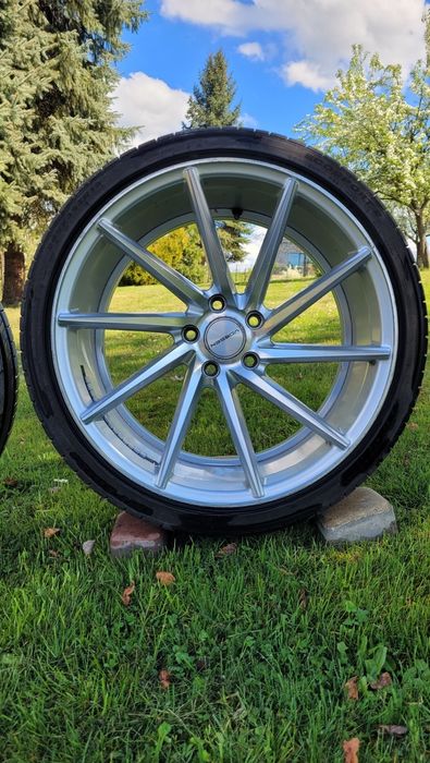 Felgi opony Vossen CVT 19x9,5 ET40 5x112 245/35 R19