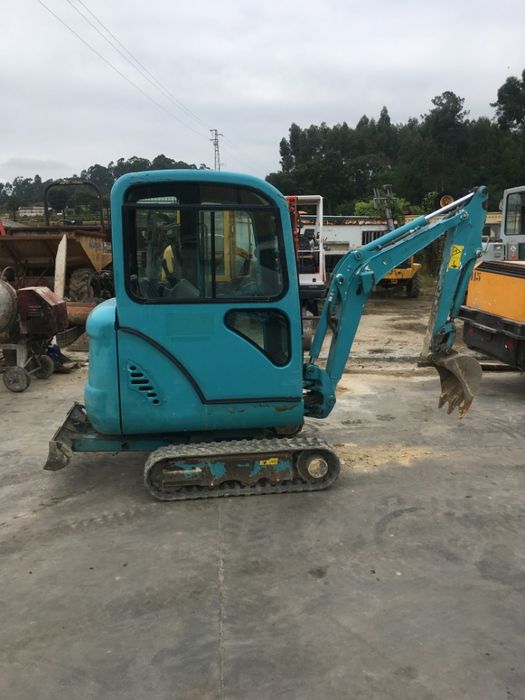 Mini giratoria - escavadora Bobcat E14