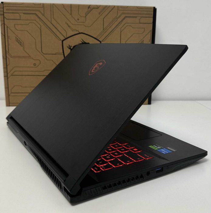 gamingowy laptop Msi Jak nowy I5 12450H rtx 3050