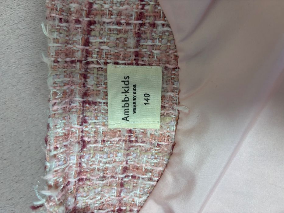 Піджак на дівчинку 140