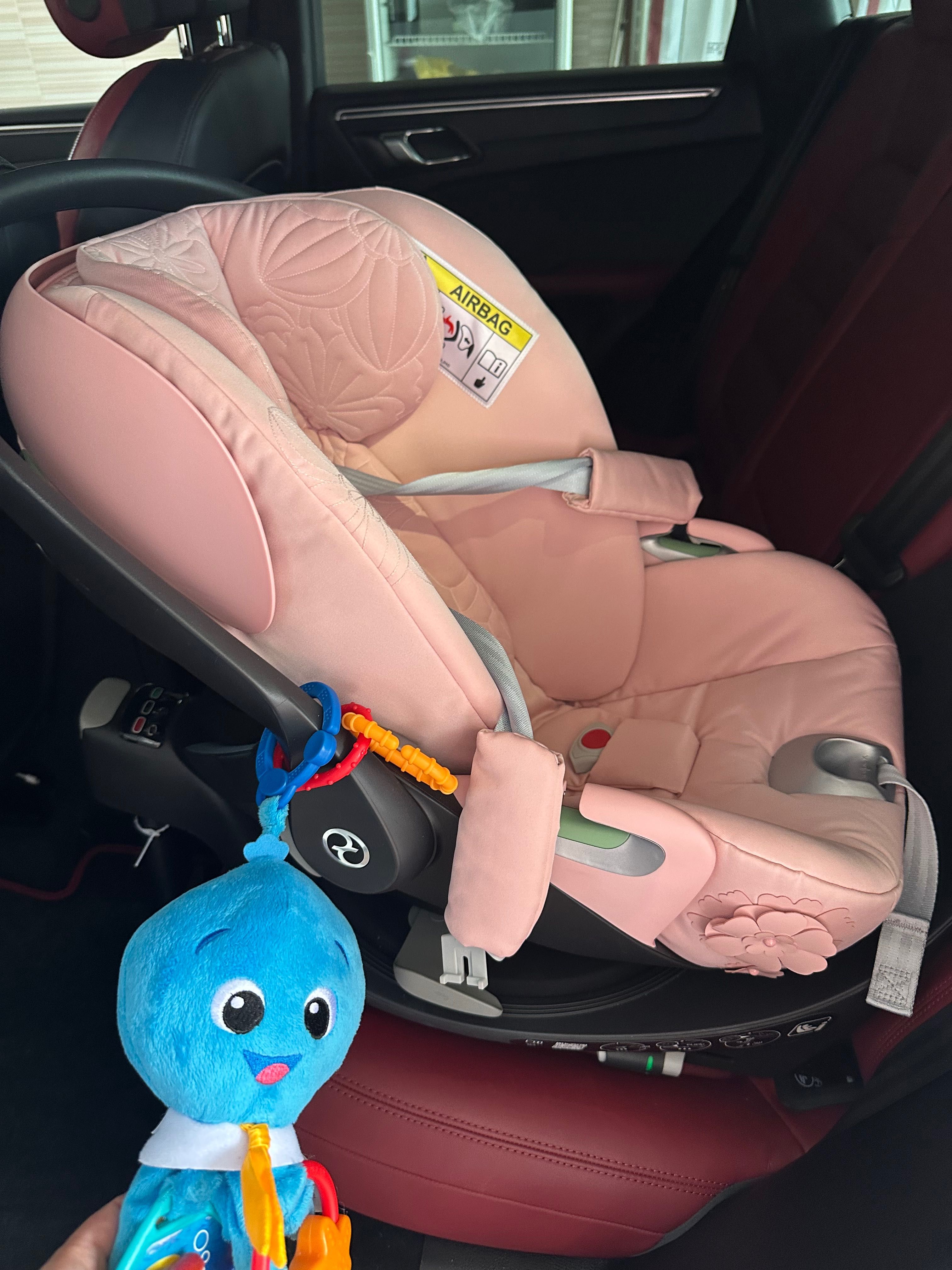 Автокрісло Cybex  Cloud T i-Size Simply Flowers