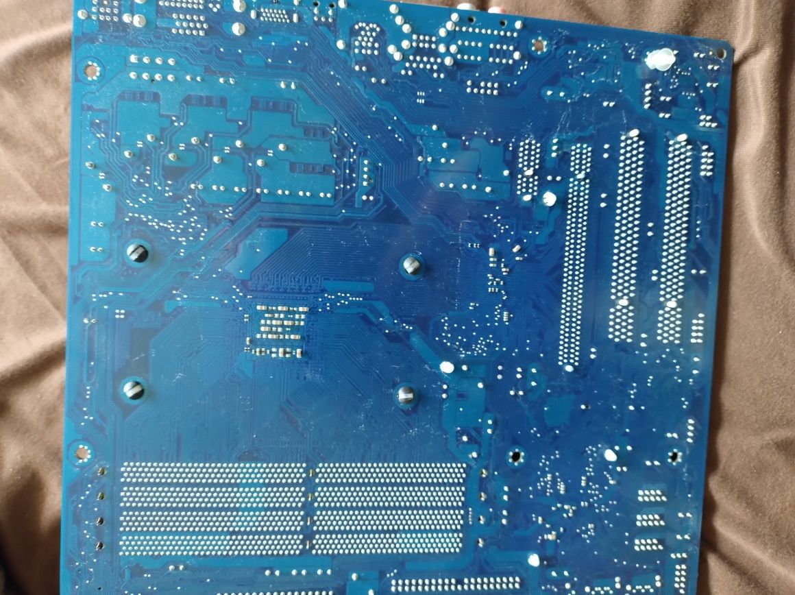 Płyta główna Gigabyte GA-MA785GM-US2H procesor pamiec