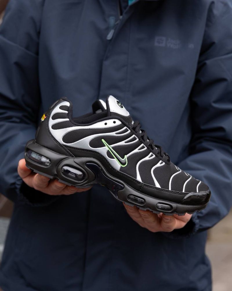 Nike Air Max Plus Tn Black Silver Green