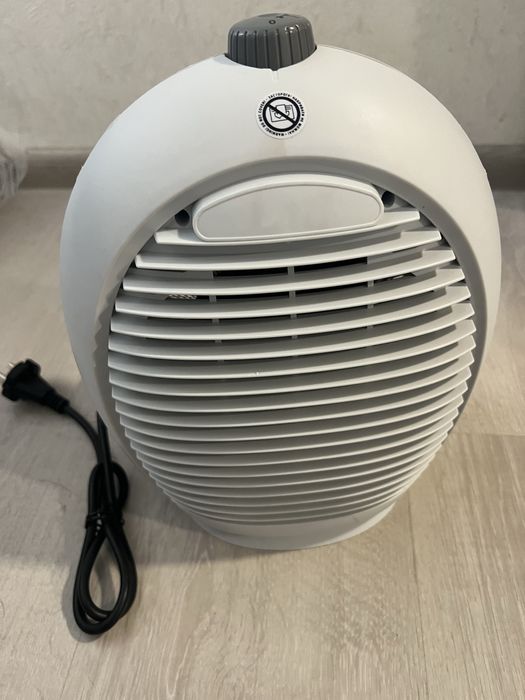 Тепловентилятор електричний світло сірий