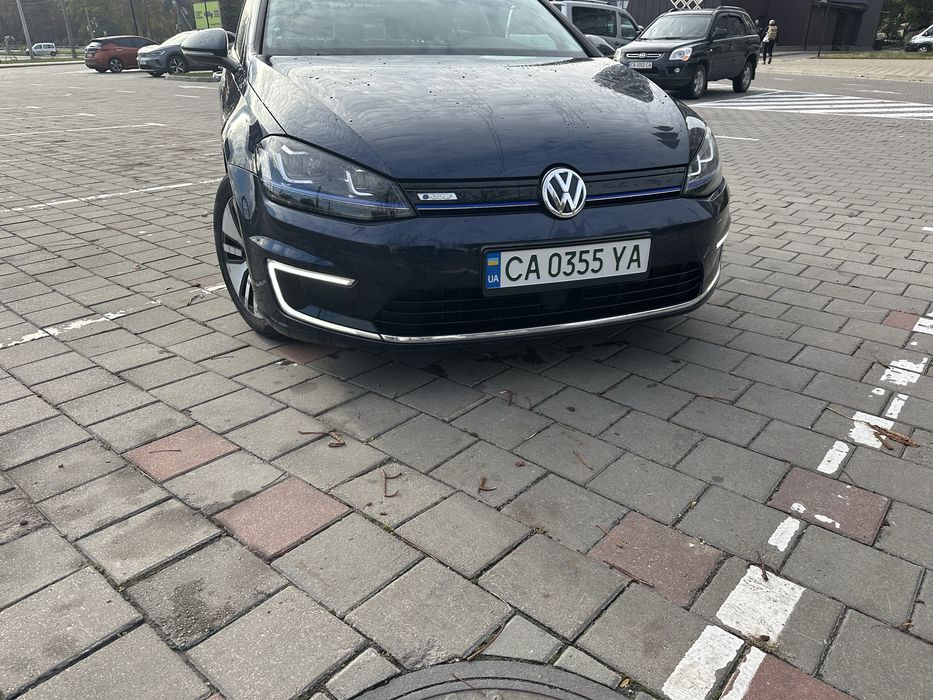 Фольцваген Е-ГОЛЬФ