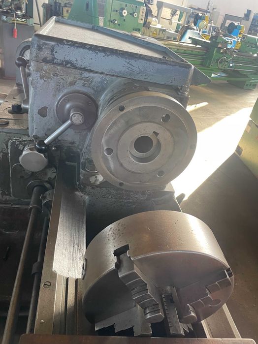 Torno mecânico MENZIKEN SUISSE usado