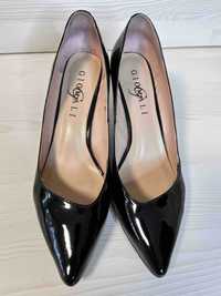 Туфлі жіночі класичні шкіряні розмір 41 устілка 27,5 см