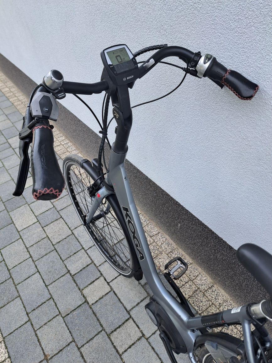Rower elektryczny KOGA E NOVA Bosch Active Line Nexus 8 Gazelle L 56