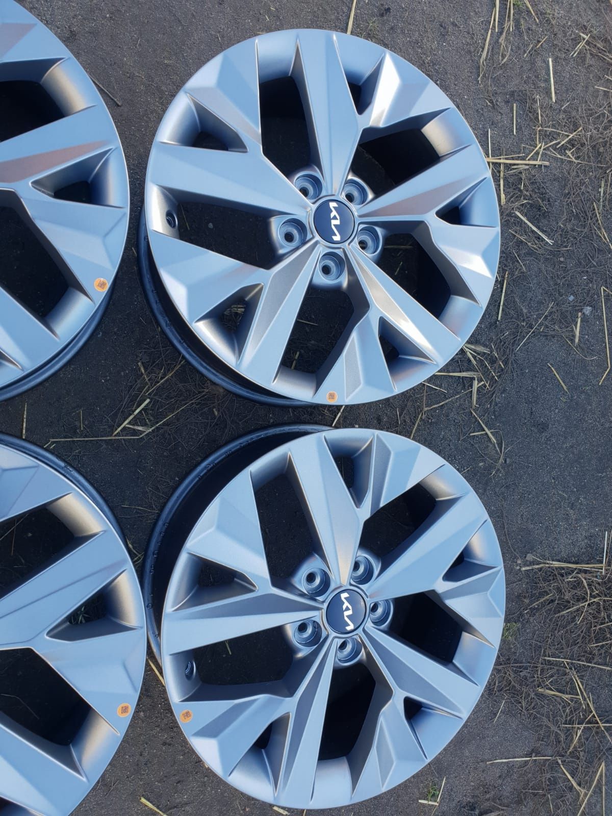 Nowe alufelgi 18" KIA 5x114,3 grafitowe oryginalne +Gratis