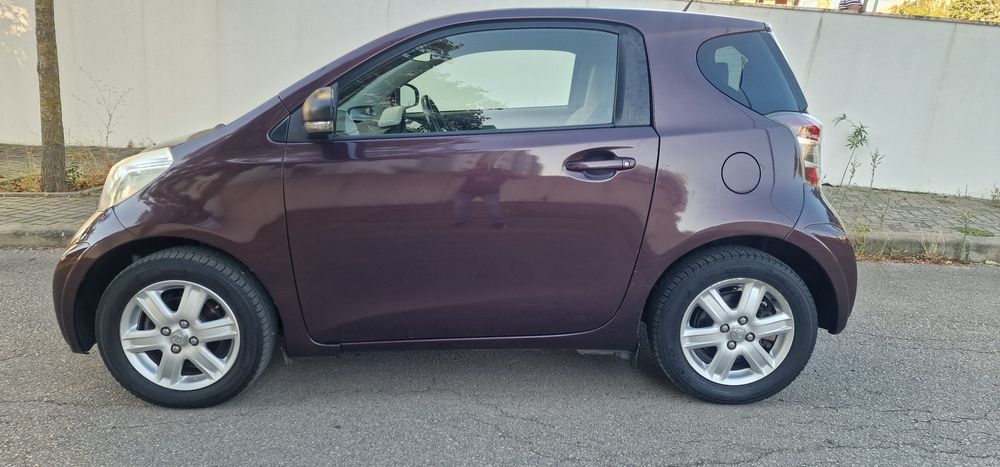 Toyota IQ 1.4 D-D4 Deisel 2011 Com 120 mil km