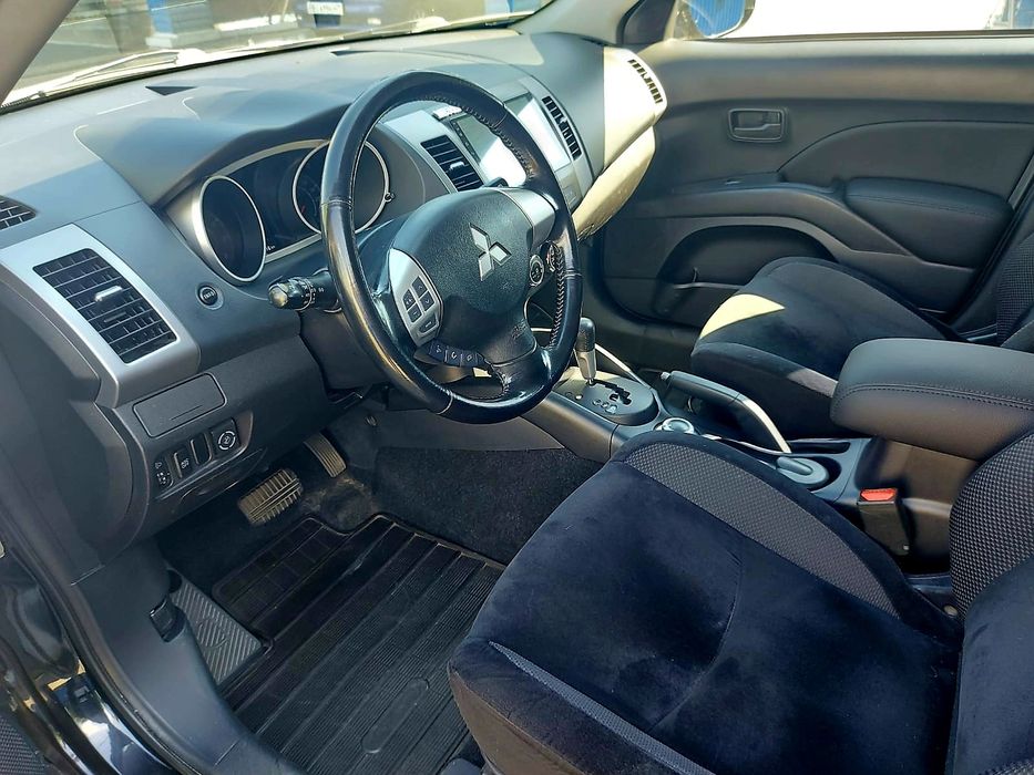 Продам Mitsubishi Outlander