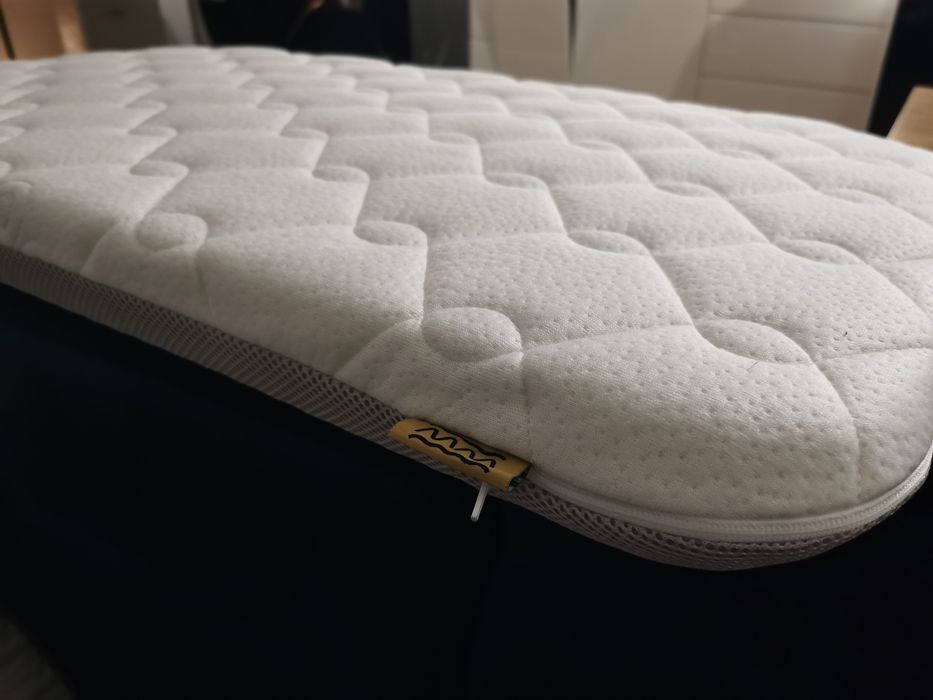 Łóżeczko dostawne next 2 me essential chicco