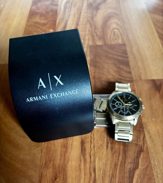 Zegarek Armani Exchange – złoty, elegancki, stan bardzo dobry
