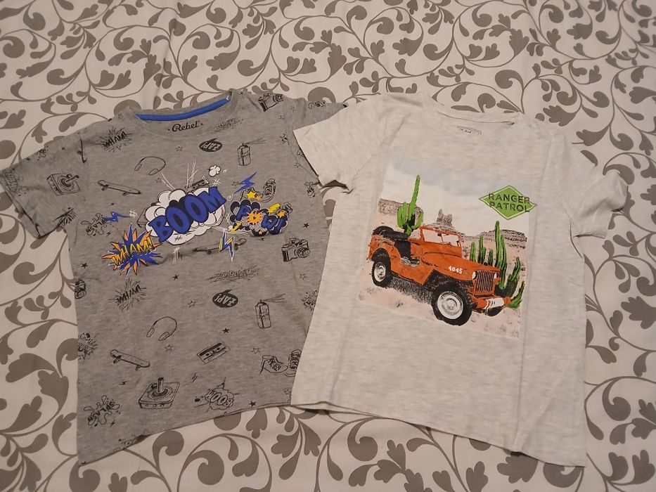 Calcoes e t-shirt 5/6 anos