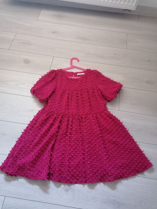 Sukienka dziewczęca roz 140 jak nowa