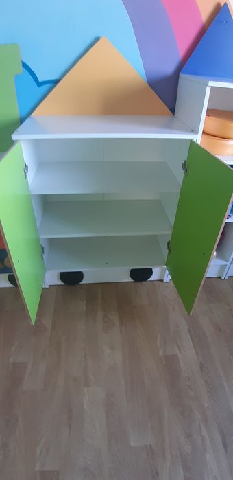 Meble dziecięce kolorowe lokomotywa