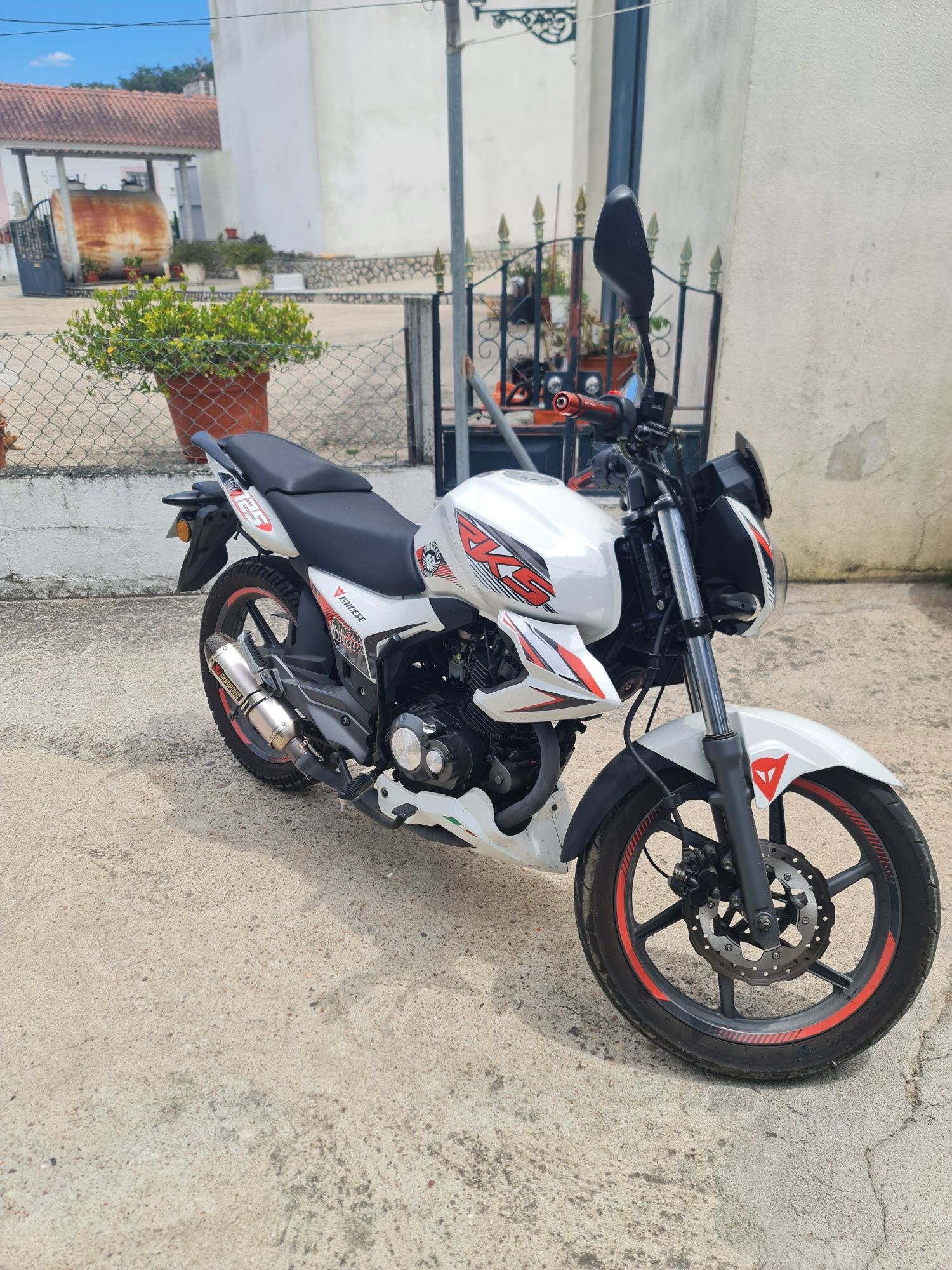 Moto Keeway RKS 125