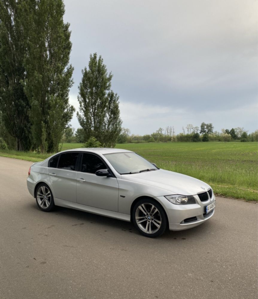 BMW E90 2006 р. 2.0 бензин