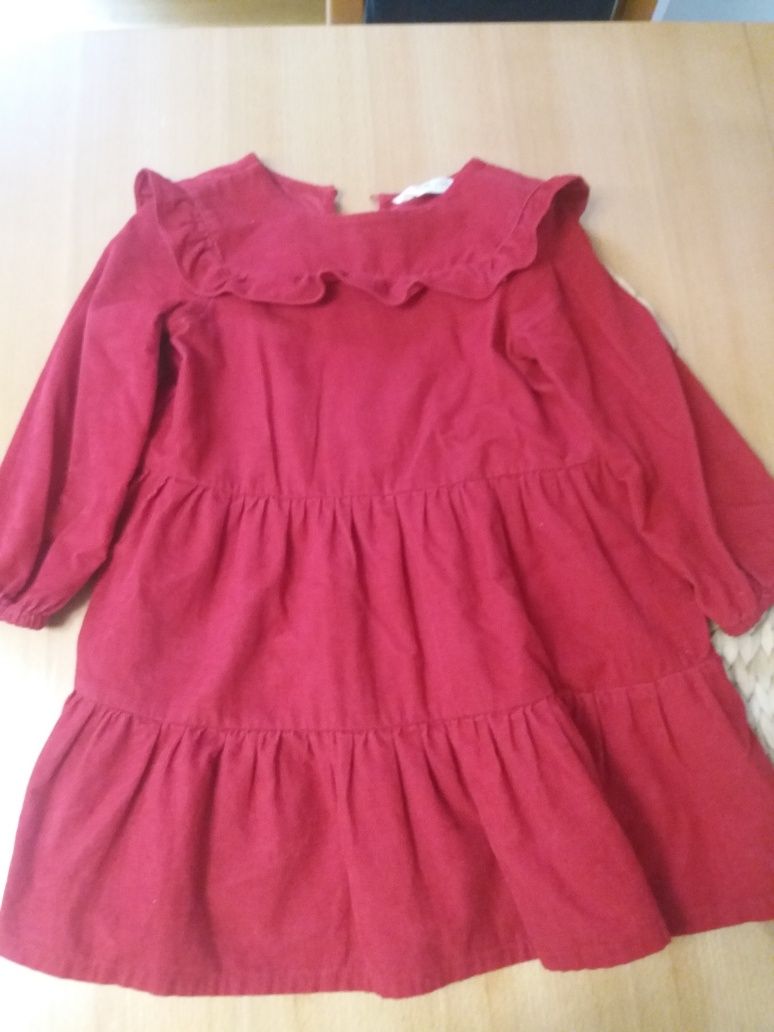 Sukienka czerwona H&M sztruksowa rozmiar 98