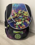 Mochila Turtles com fundo rigido