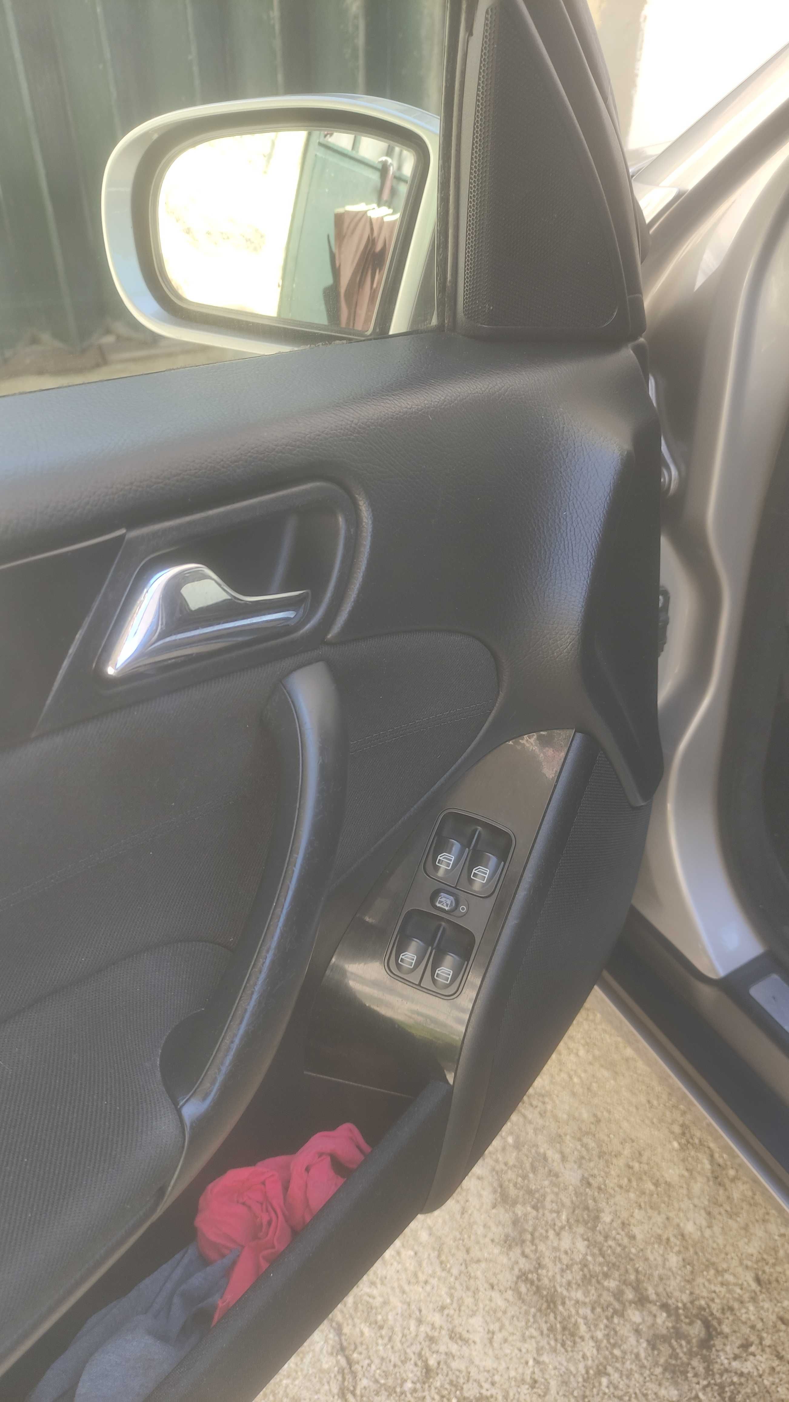 Mercedes C220 CDI Nacional muito estimada