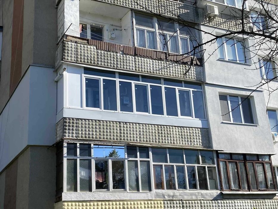 Зовнішня та внутрішня обшивка Балкону/ Пластикові вікна