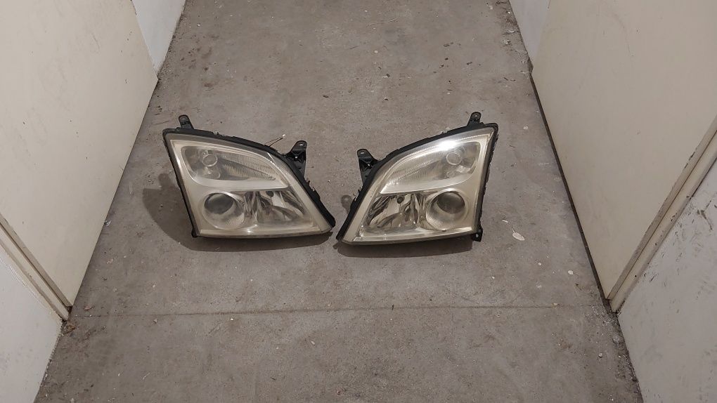 Vectra C lampy przód przed lift