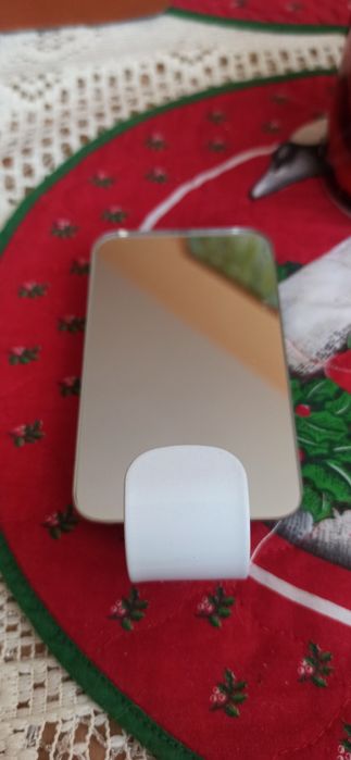 Wieszak na ścianę z lusterkiem max 1 kg
