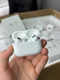 Навушники AirPods Pro