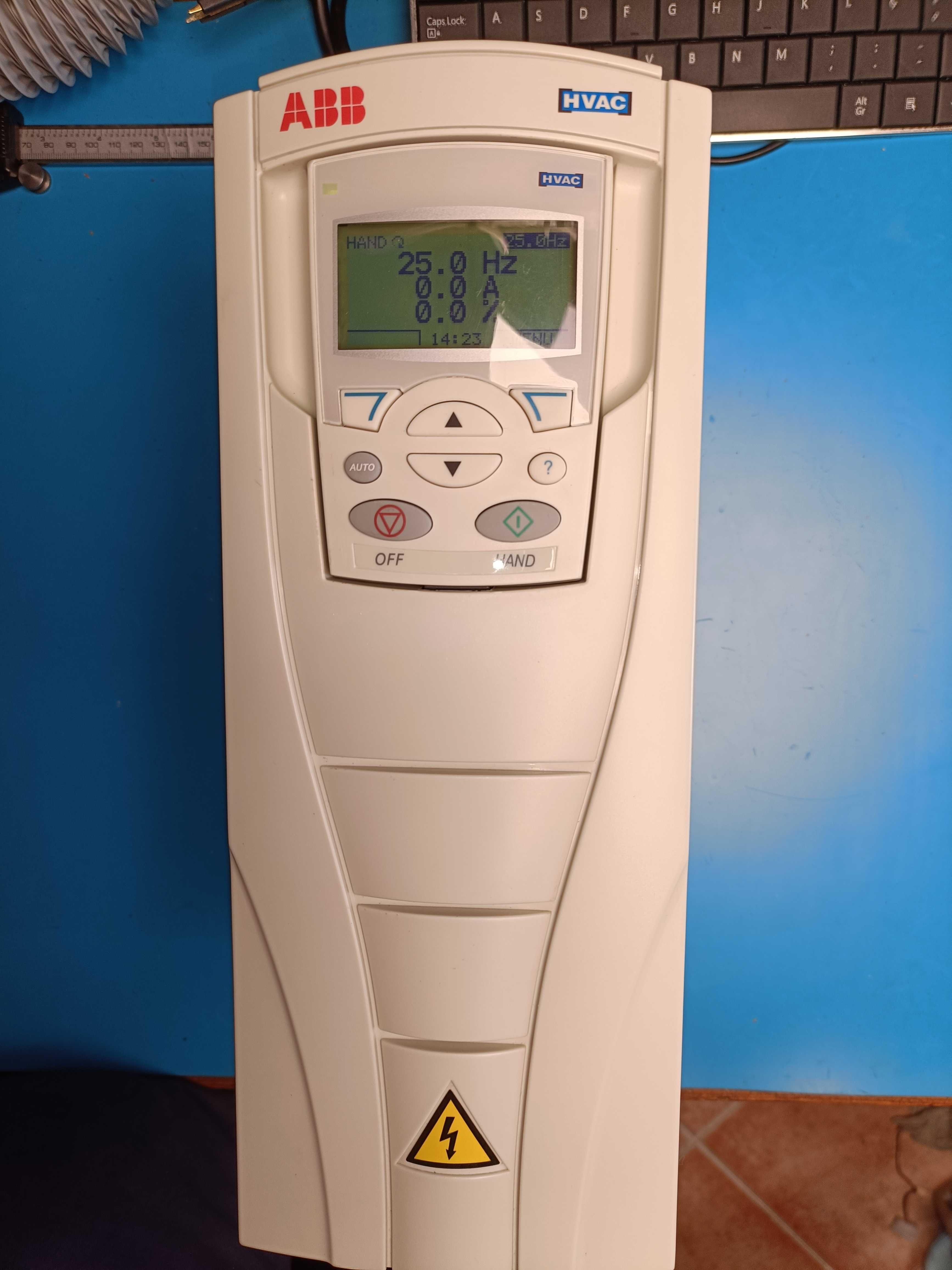 VFD variador de frequência trifásico ABB 1.1kW