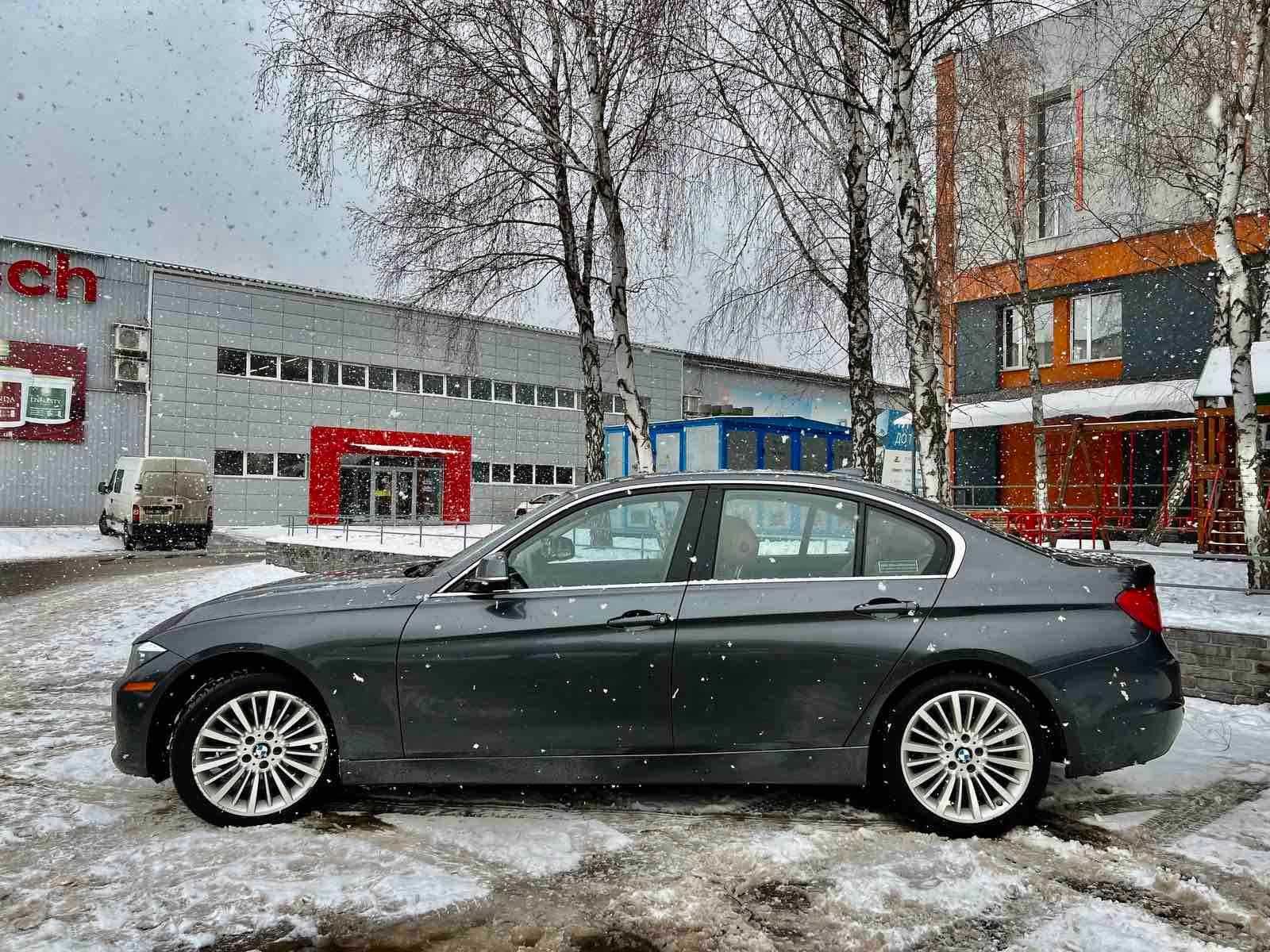 BMW 328 luxury 2013