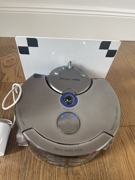 Робот пылесос Dyson 360 eye