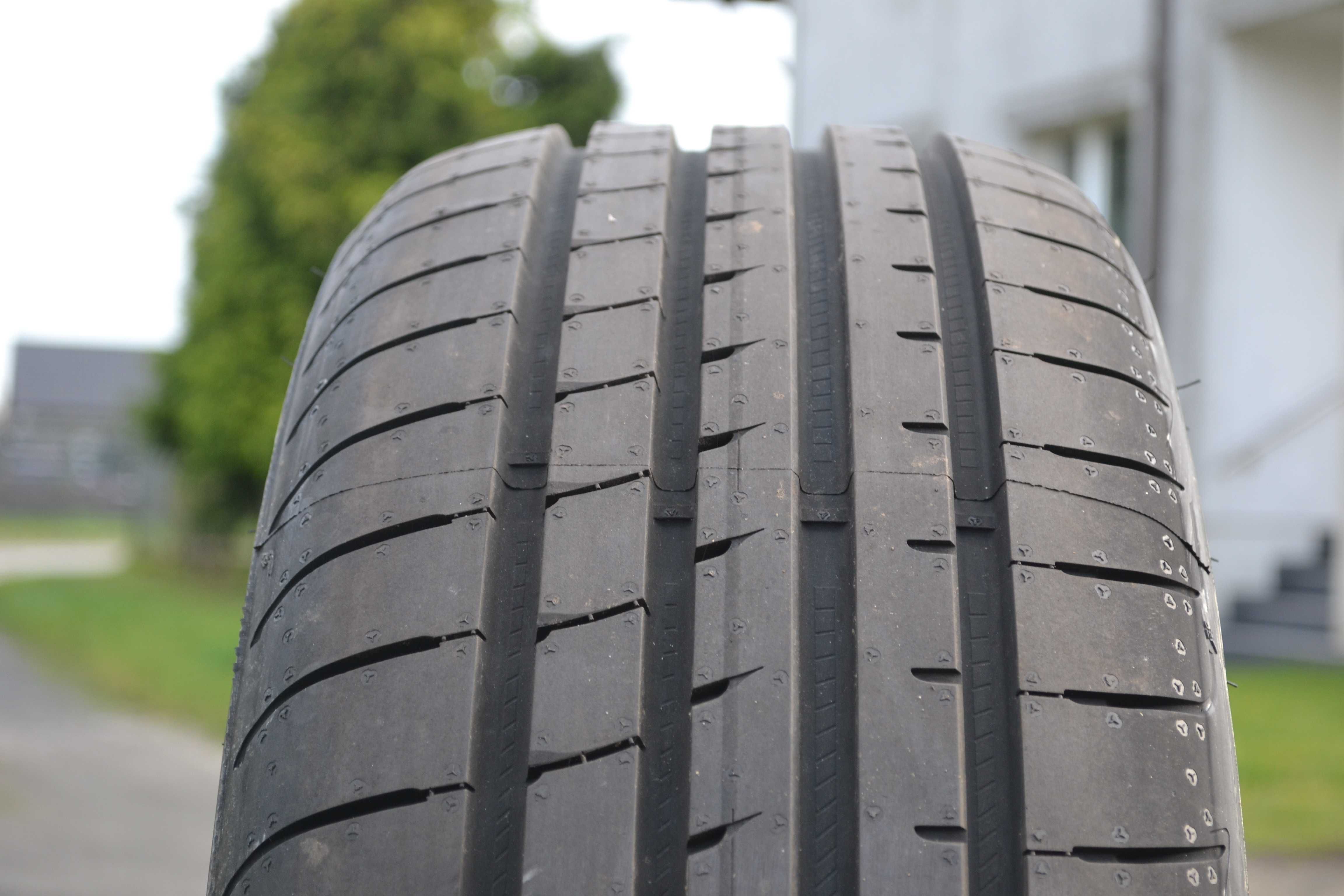 Opony 215/45/18 Goodyear 4szt Letnie 2024r 100% bieżnika