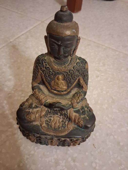 Buda bronze raro  antiguidade com mais de 100 anos provediente do Japã