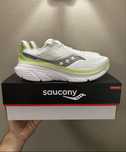 Бігові кросівки Saucony