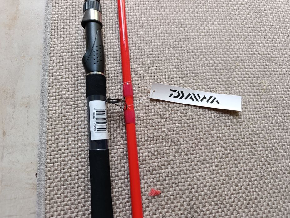 Vendo 2 canas de pesca novas SENSOR