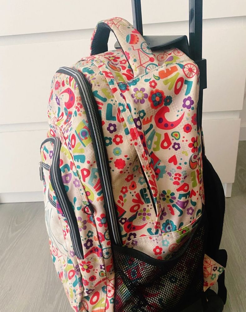 Mochila com Trolley Totto