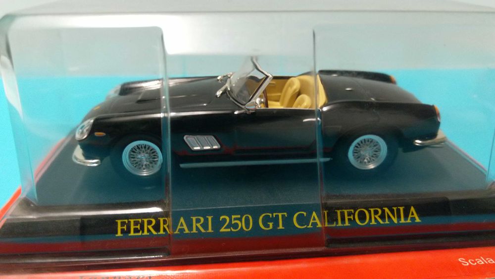 Ferrari 250 GT California (1957) - Miniatura IXO/Altaya à escala 1/43