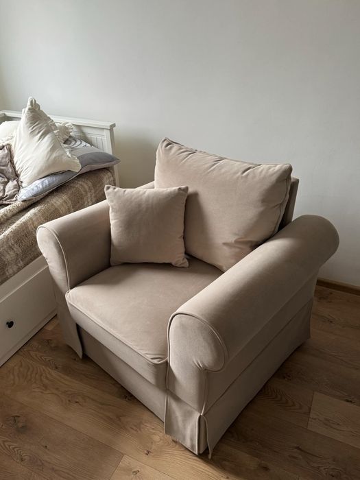 Fotel Zoya w stylu angielskim, stan bardzo dobry