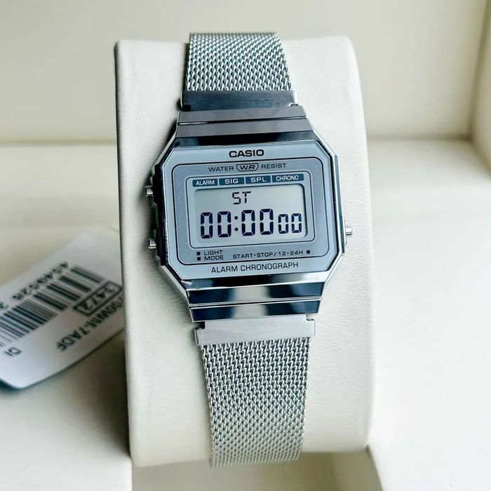 Часы Casio A700 Наручные, тонкие, ремешок, браслет миланская петля.
