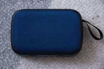 Sprzedam tanio głośnik bluetooth z funkcją radia