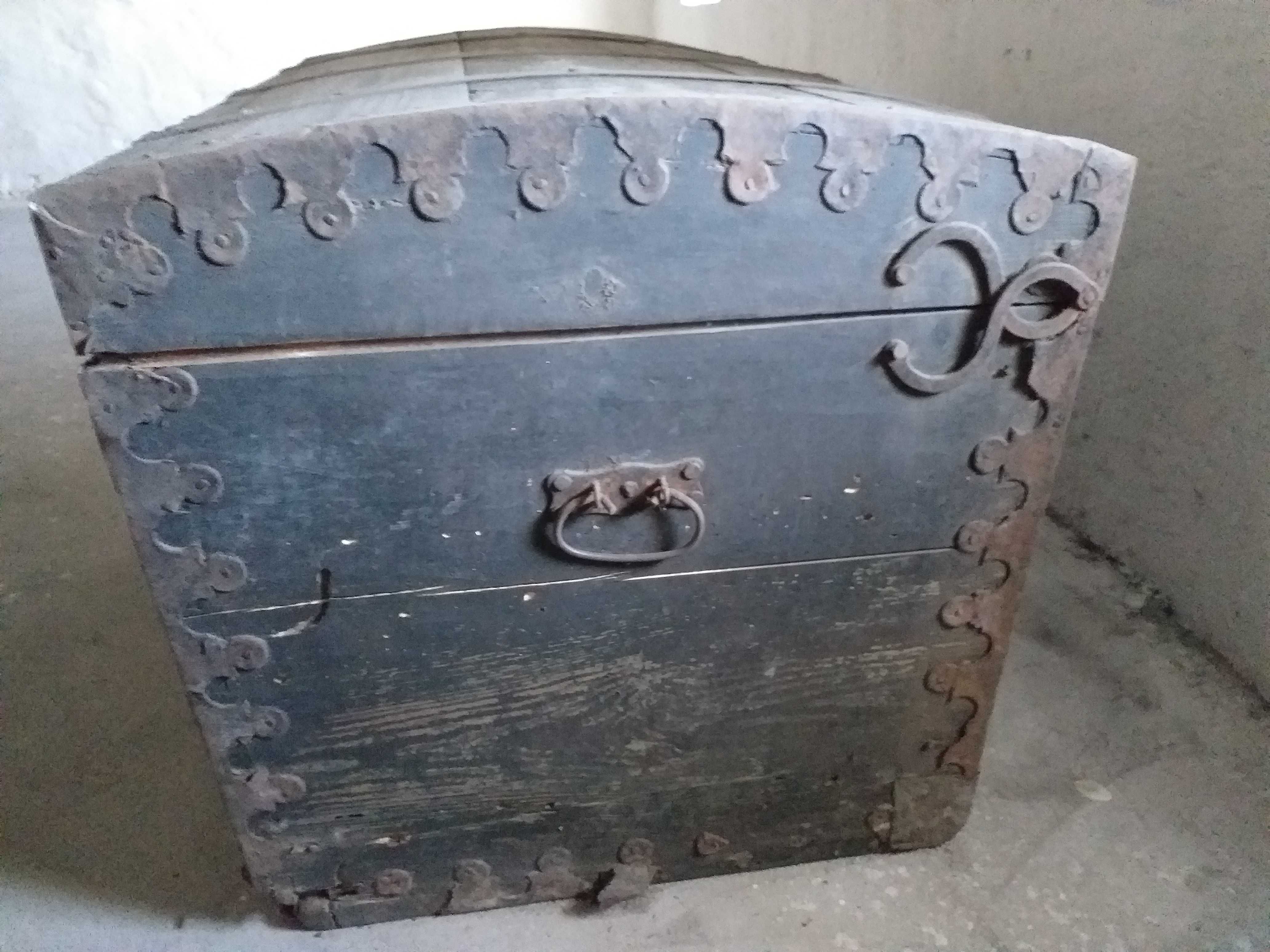 Stara drewniana skrzynia, kufer, około 120 lat Bydgoszcz