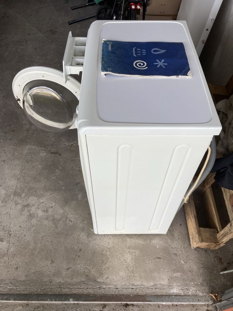 Pralka Indesit WISL 105 PL