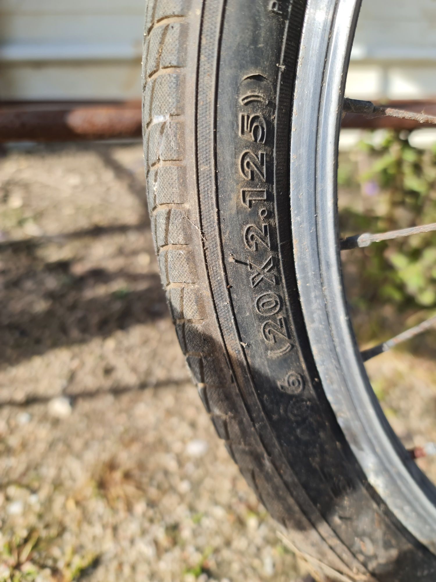 3 bicicletas uma roda 20 as outras rodas 26