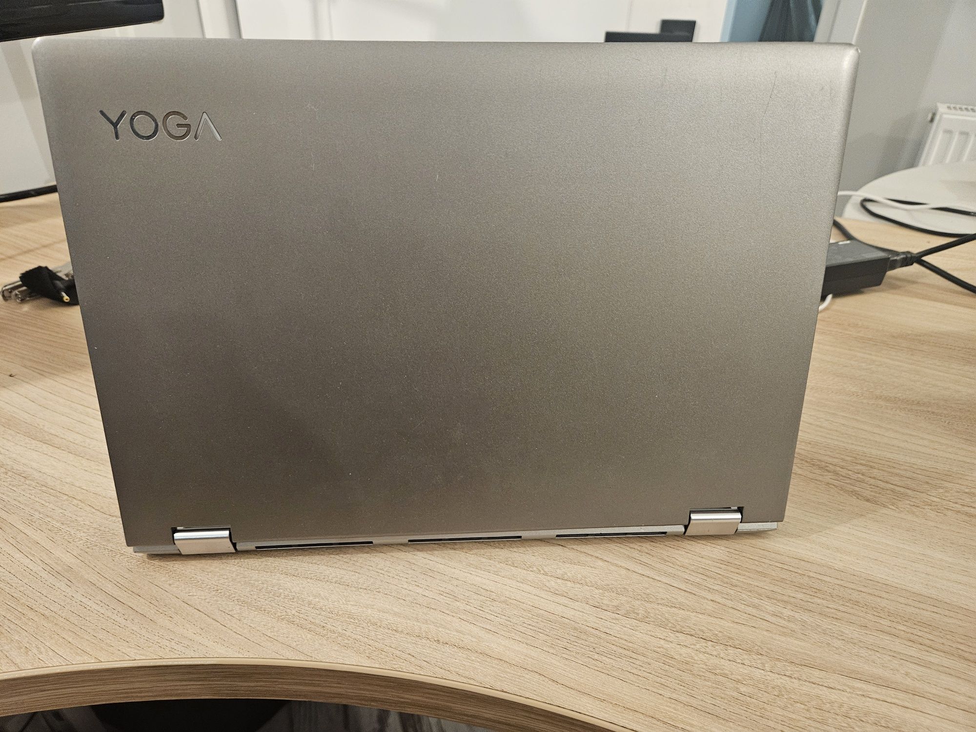 Laptop konwertowalny tablet Lenovo YOGA 530-14IKB