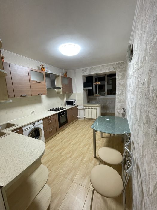 В продаже! Просторная 2-комнатная квартира Заболотного/Сахарова